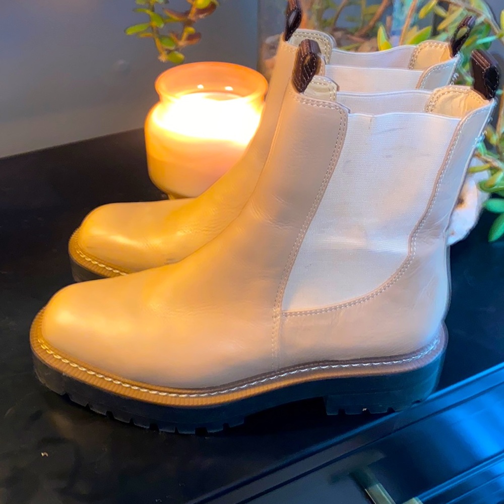 Sam Edelman “Laguna”  Chelsea